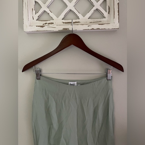 Princess Polly The Ava Skirt In Sage Green Size 4 - Picture 4 of 10